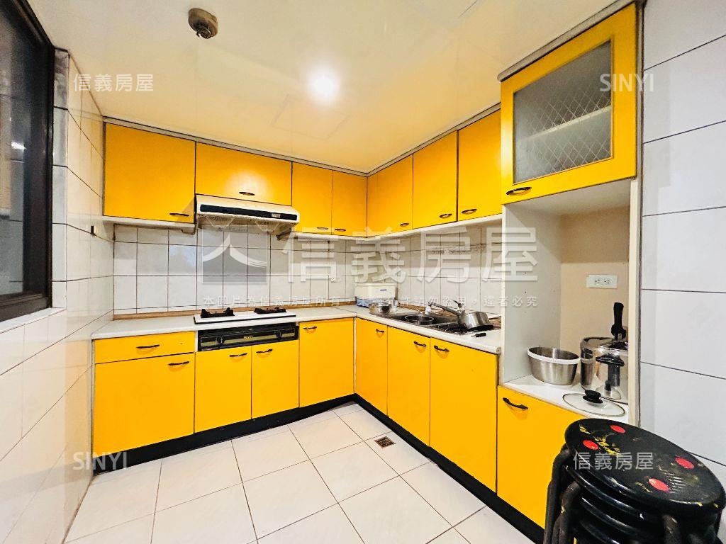 山海大地捷運首購三房房屋室內格局與周邊環境