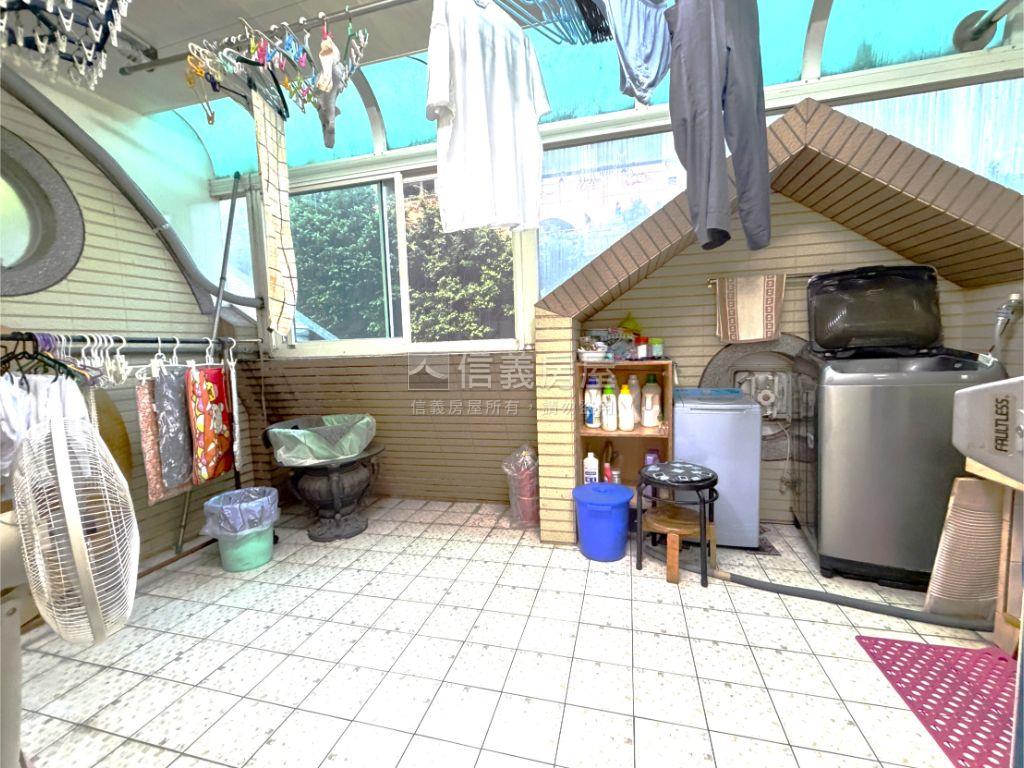 合康愛丁堡透天別墅房屋室內格局與周邊環境