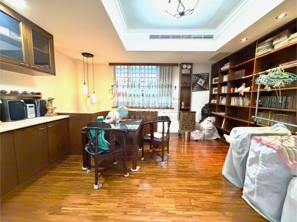 合康愛丁堡透天別墅房屋室內格局與周邊環境