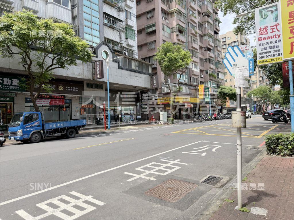 軍翰大帝獨戶邊間四房房屋室內格局與周邊環境