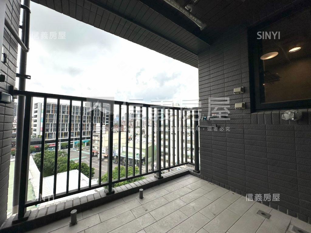 水湳純寓採光朝南三房平車房屋室內格局與周邊環境