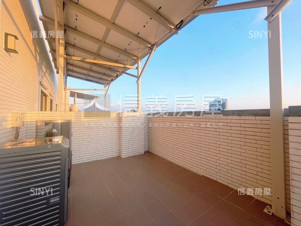 遠眺夕陽美景電梯雙車墅房屋室內格局與周邊環境