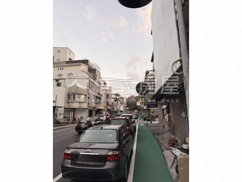 東南街臨路透店房屋室內格局與周邊環境