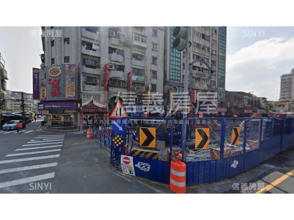 捷運開車都方便一樓房屋室內格局與周邊環境