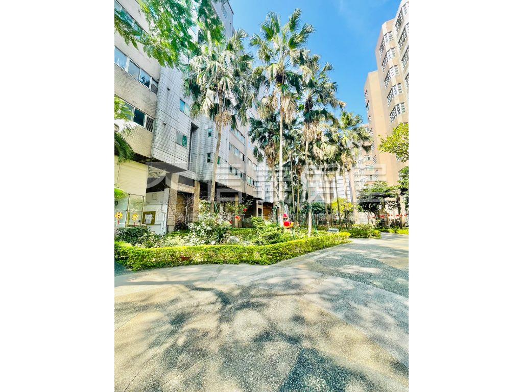 捷運開車都方便一樓房屋室內格局與周邊環境