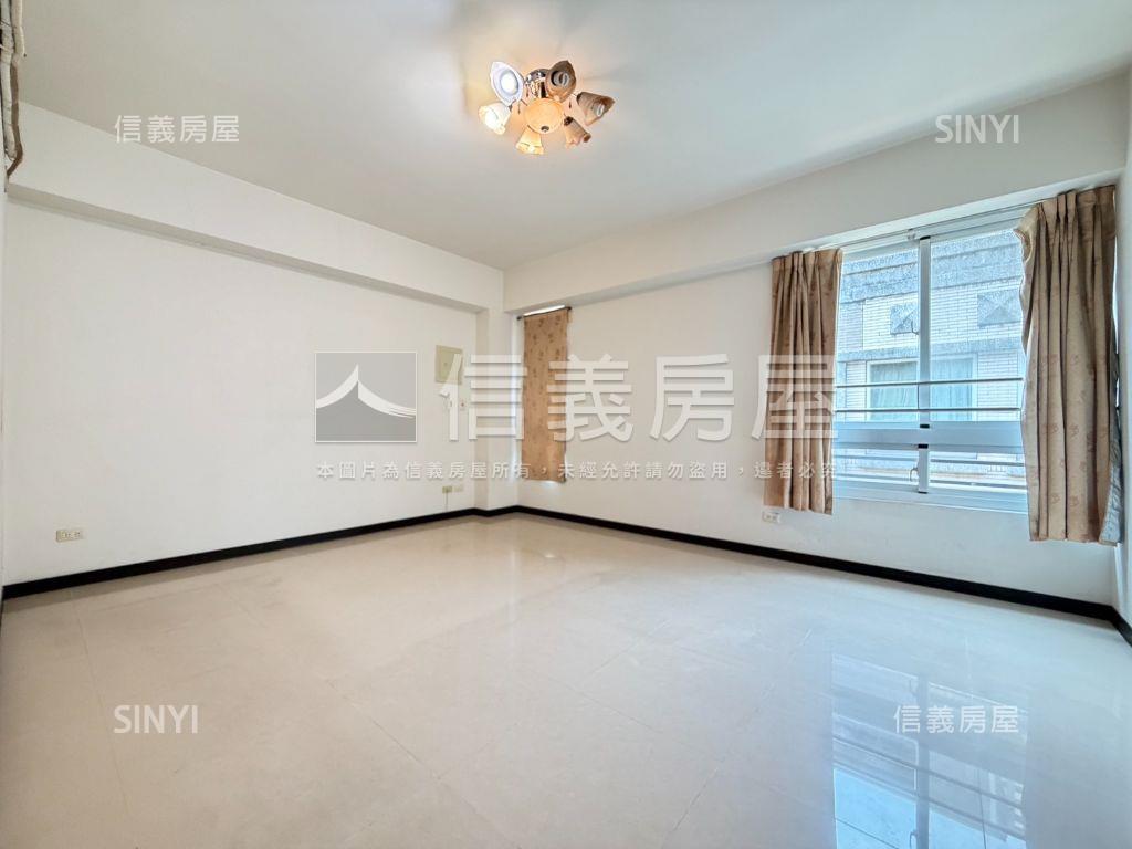 千松自在大面寬震後別墅房屋室內格局與周邊環境