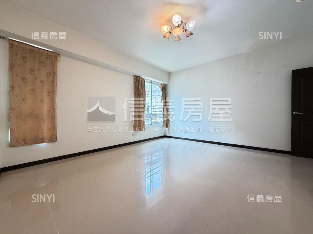 千松自在大面寬震後別墅房屋室內格局與周邊環境