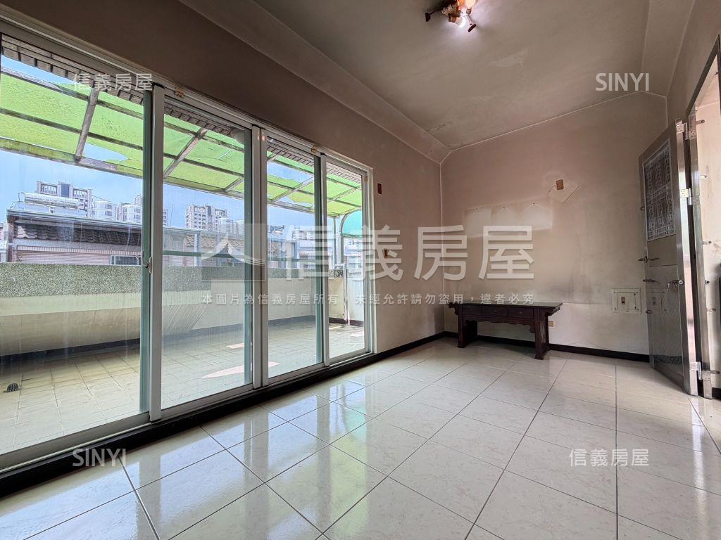 千松自在大面寬震後別墅房屋室內格局與周邊環境