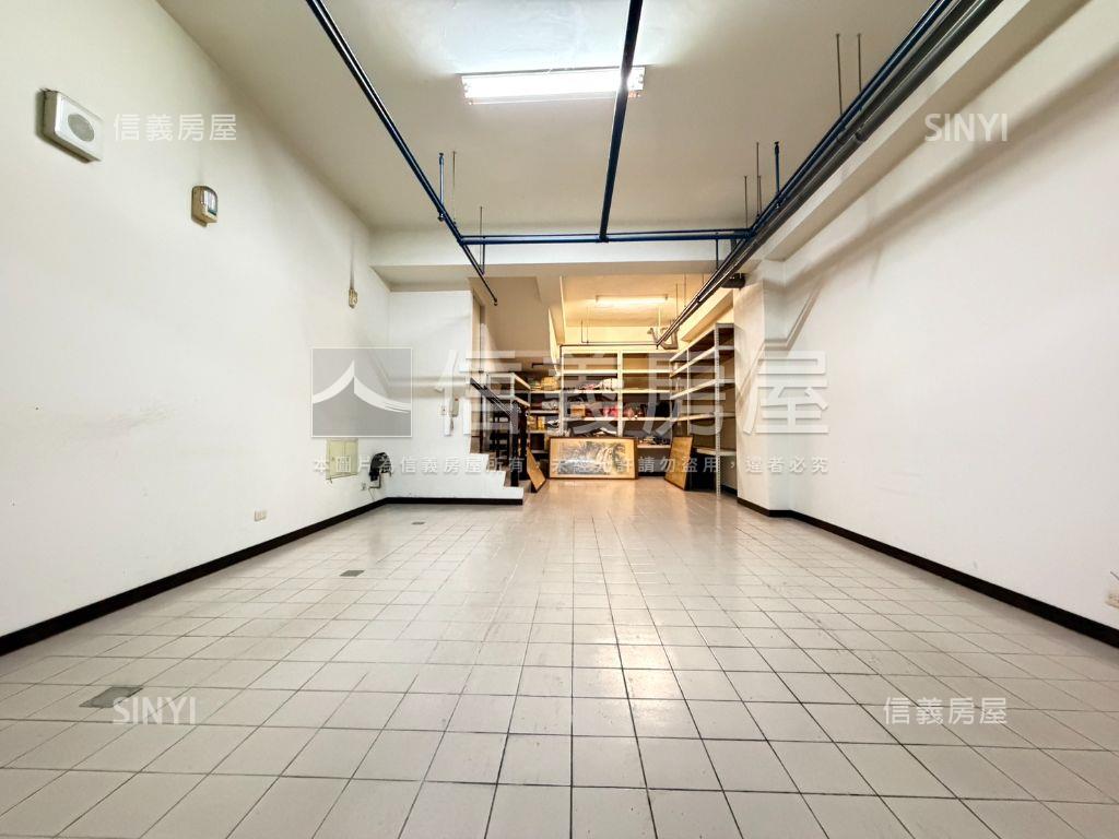 千松自在大面寬震後別墅房屋室內格局與周邊環境