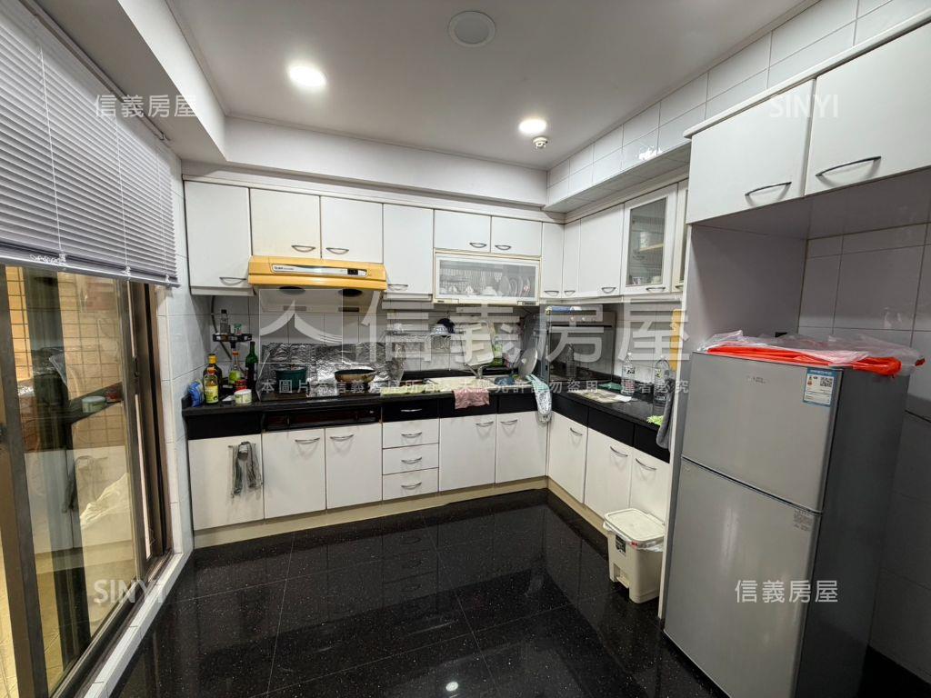 成大首選四房平車房屋室內格局與周邊環境