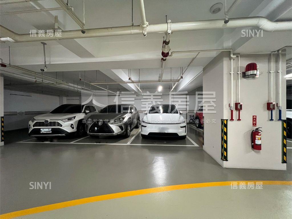 綠原道邊間大四房平車房屋室內格局與周邊環境