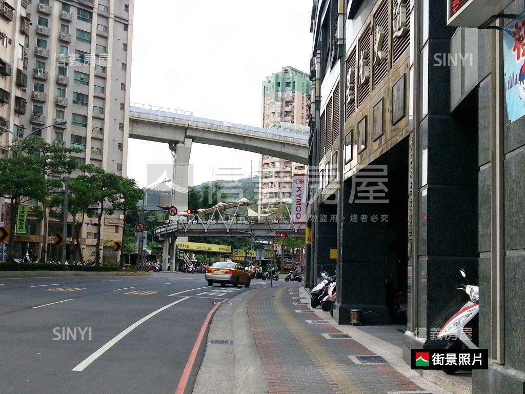 ✨星光大道．三房平面車位房屋室內格局與周邊環境