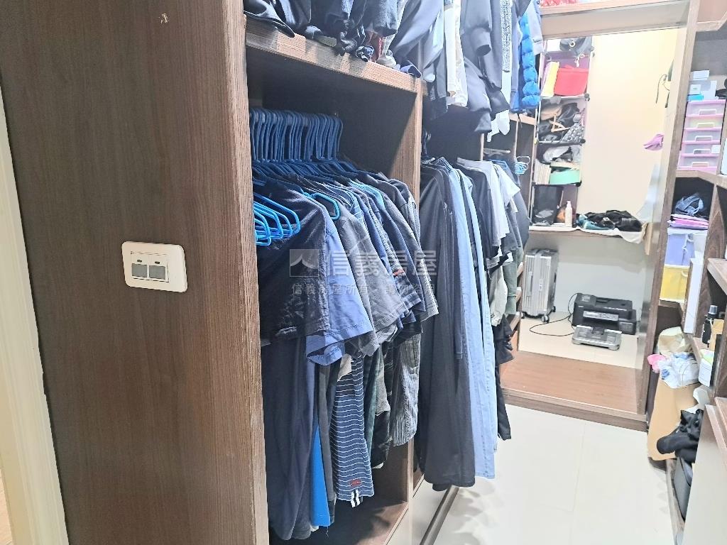 學區旁臨路車庫品味緻美墅房屋室內格局與周邊環境