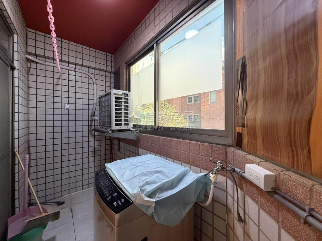 中科後花園臨路透天房屋室內格局與周邊環境