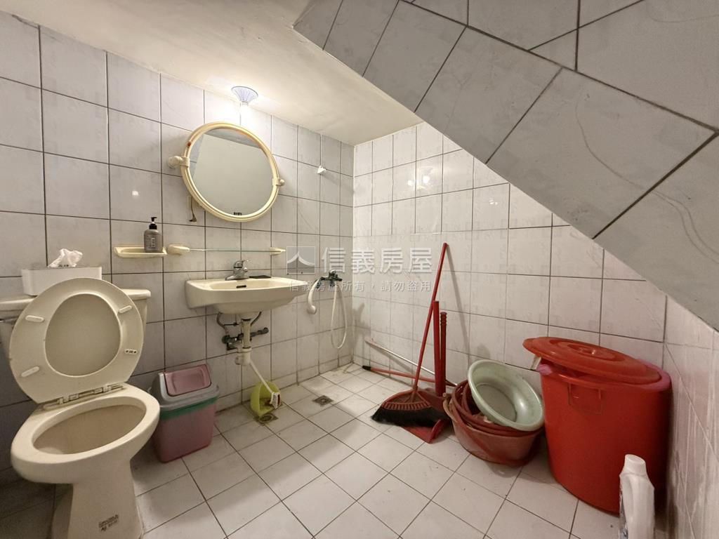 中科後花園臨路透天房屋室內格局與周邊環境