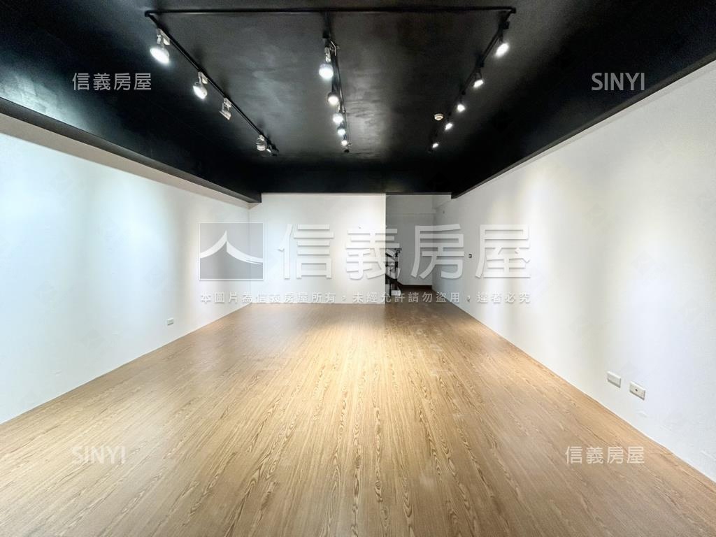 正北興路雙線道漂亮金店面房屋室內格局與周邊環境