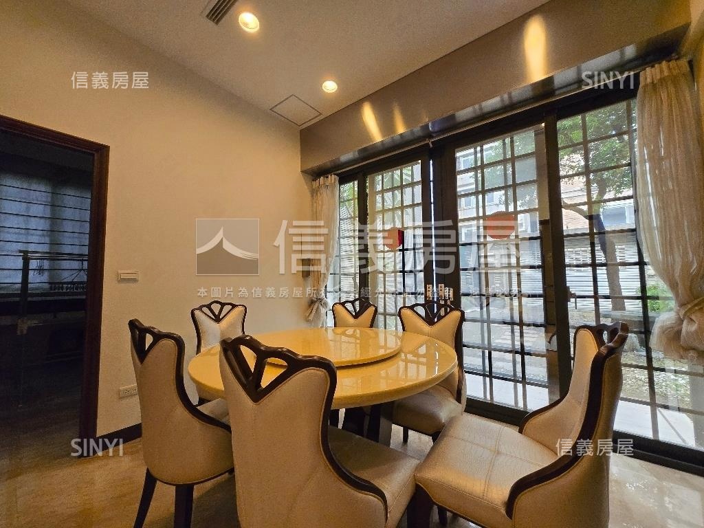 近花園夜市面寬車墅房屋室內格局與周邊環境