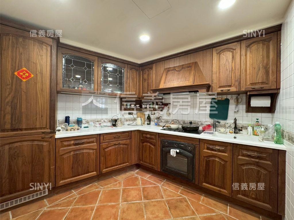 溫泉路銀光巷百坪土地房屋室內格局與周邊環境