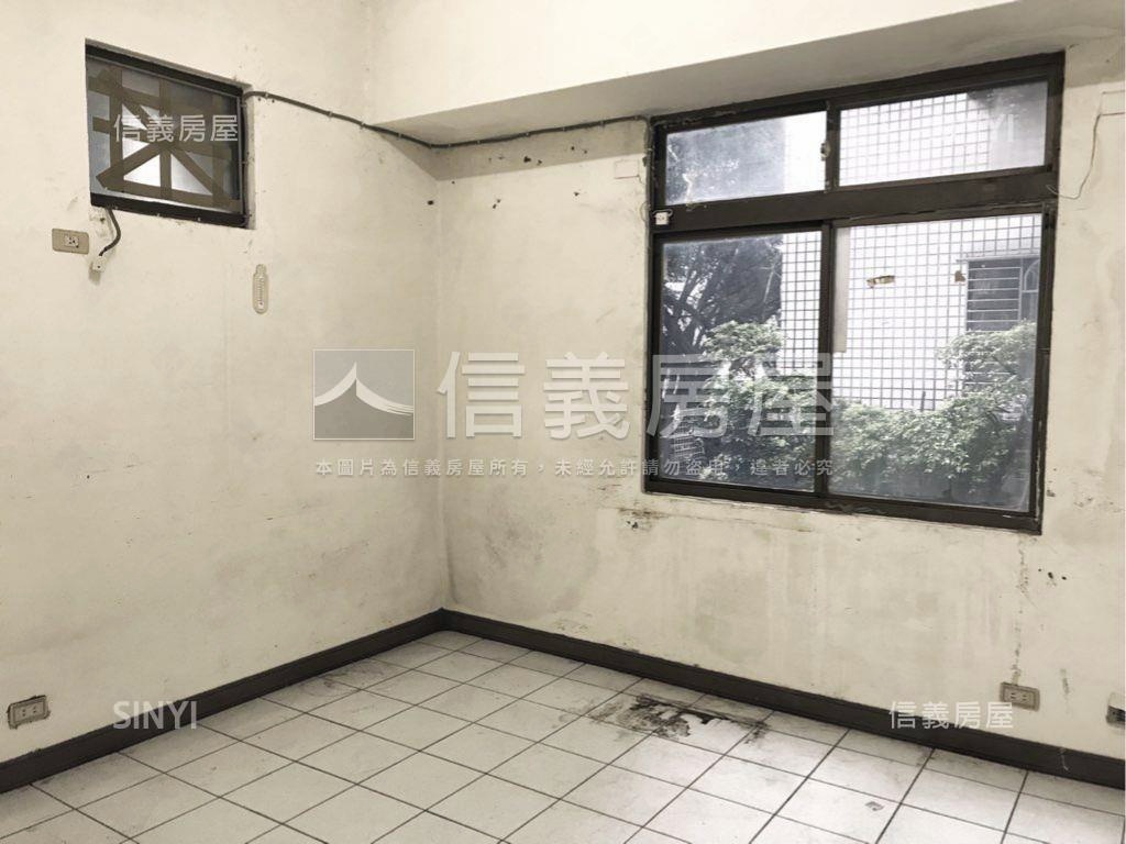 麗園國宅面公園景觀一樓房屋室內格局與周邊環境