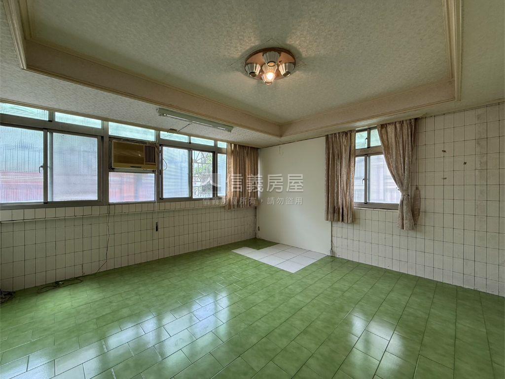 仁政街一層一戶景觀公寓房屋室內格局與周邊環境