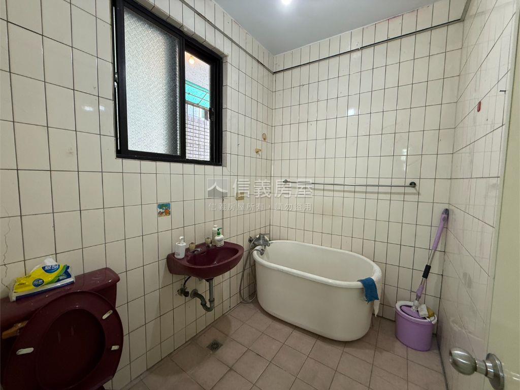 仁政街一層一戶景觀公寓房屋室內格局與周邊環境