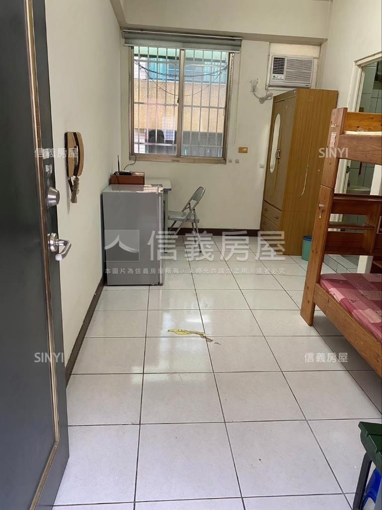 勤益科大收租套房Ａ房屋室內格局與周邊環境