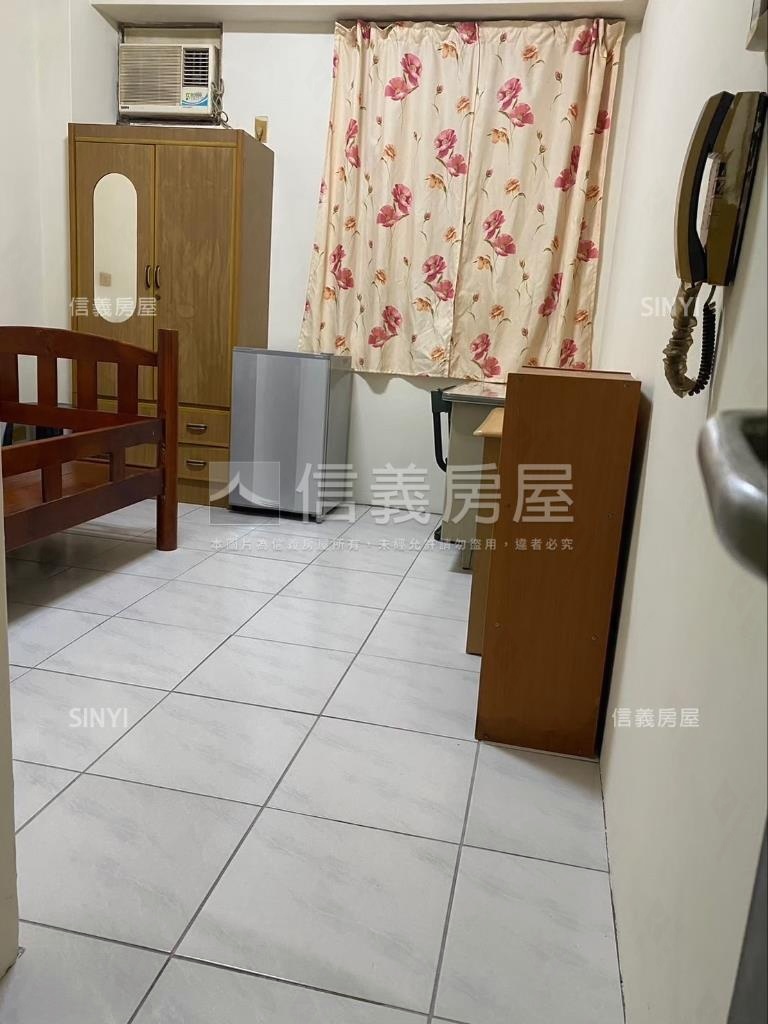 勤益科大收租套房Ａ房屋室內格局與周邊環境