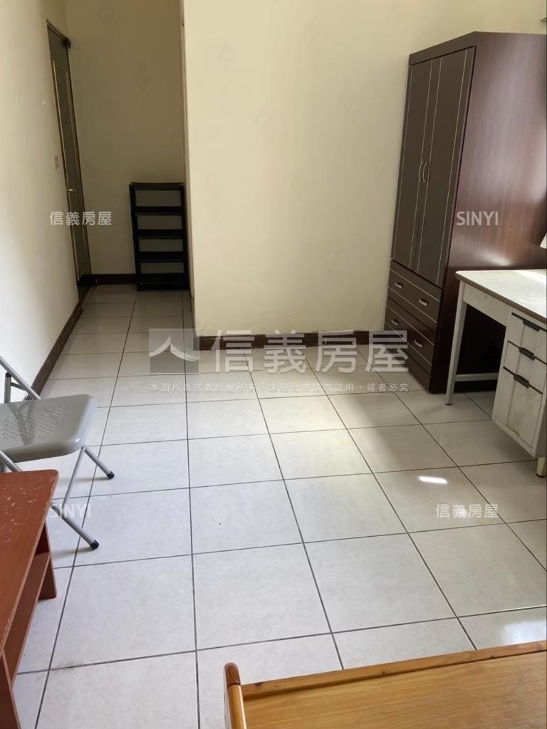 勤益科大收租套房Ａ房屋室內格局與周邊環境