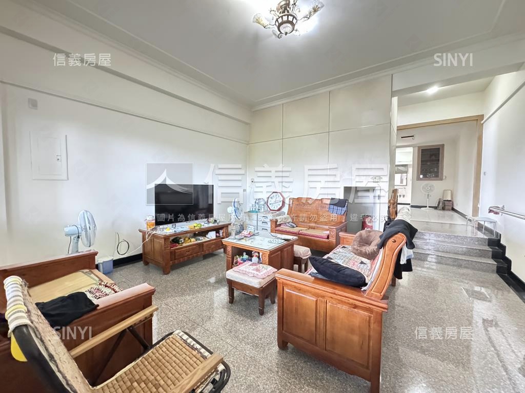 山東路透天房屋室內格局與周邊環境