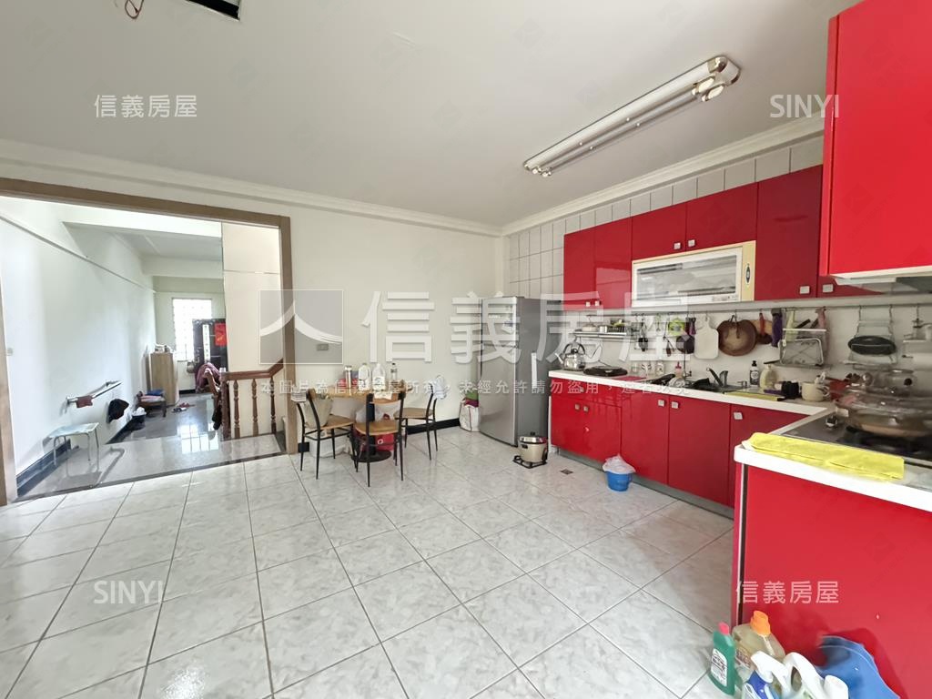 山東路透天房屋室內格局與周邊環境