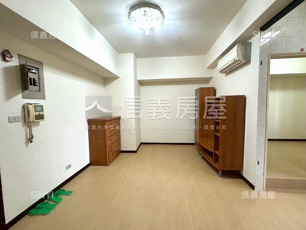 軍翰天下溫馨兩房房屋室內格局與周邊環境