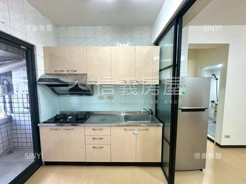 軍翰天下溫馨兩房房屋室內格局與周邊環境