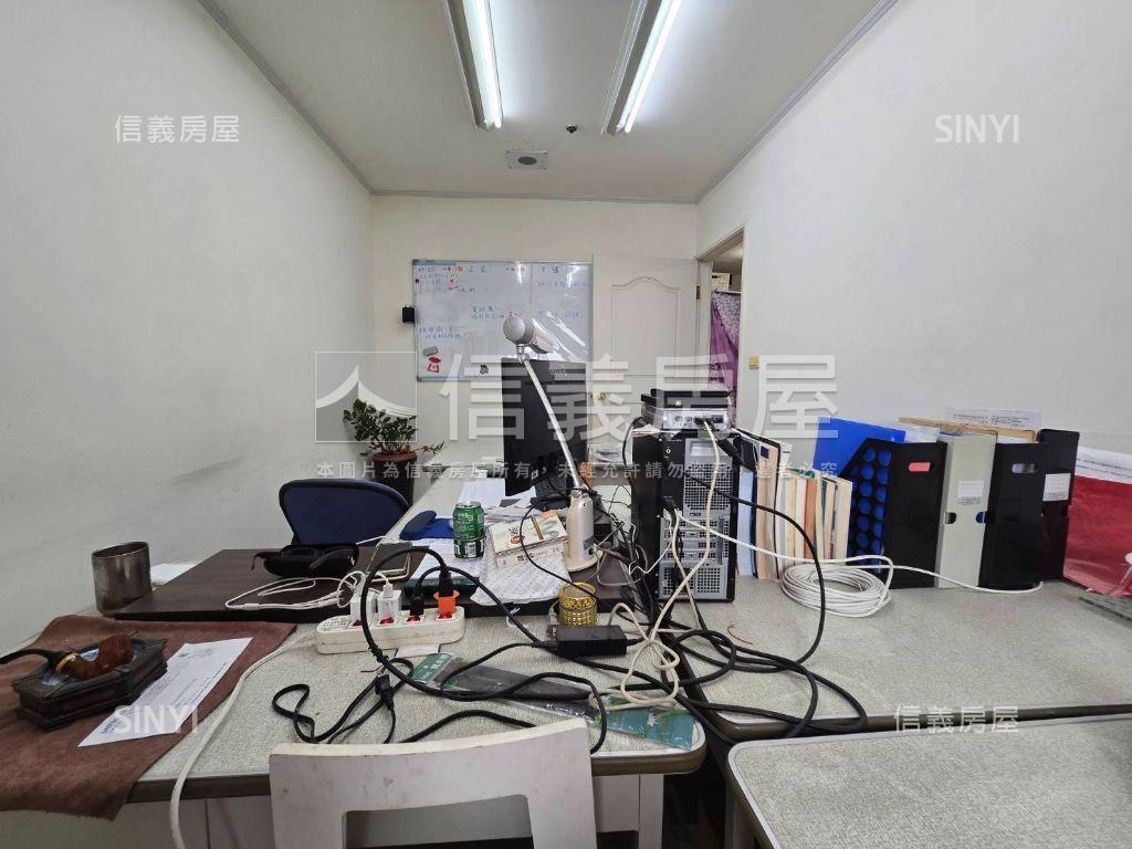 近桃園火車站在統領旁商辦房屋室內格局與周邊環境