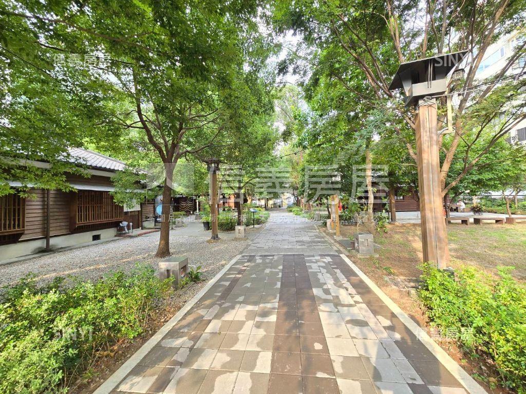 近桃園火車站在統領旁商辦房屋室內格局與周邊環境