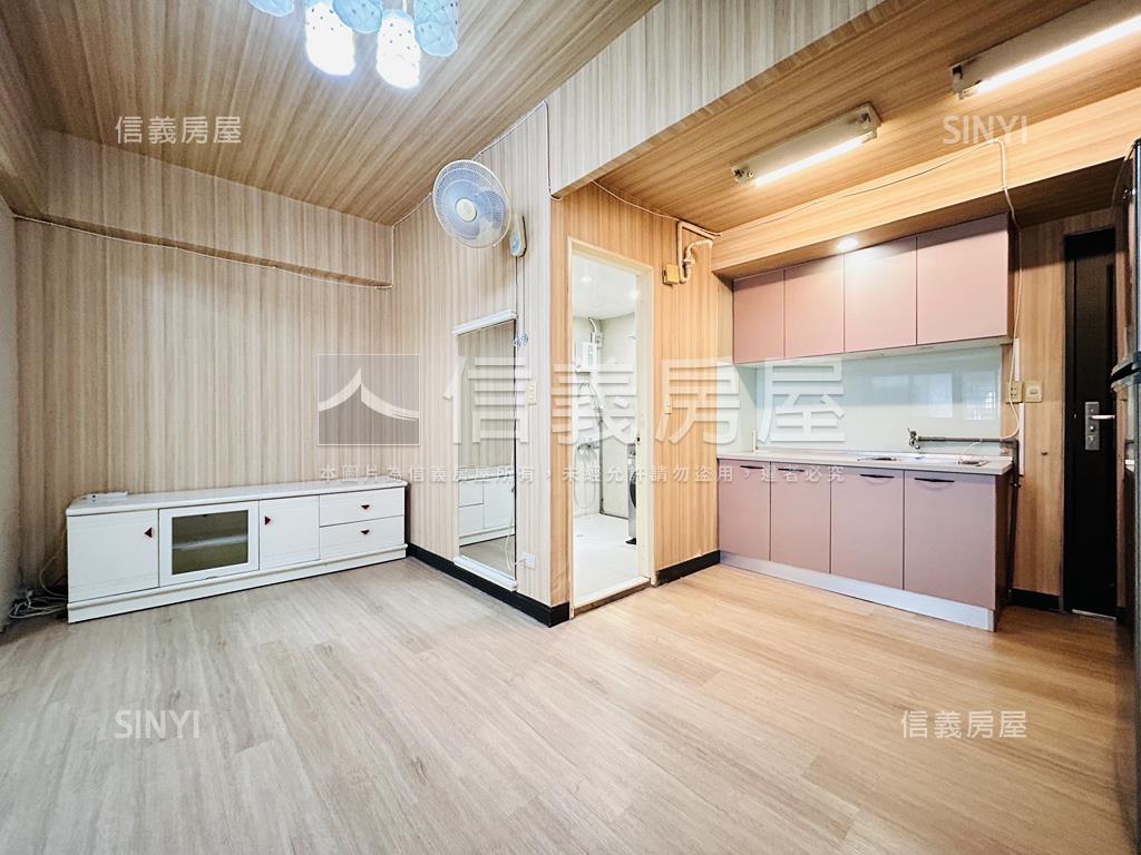 捷運中山國小電梯首購居房屋室內格局與周邊環境