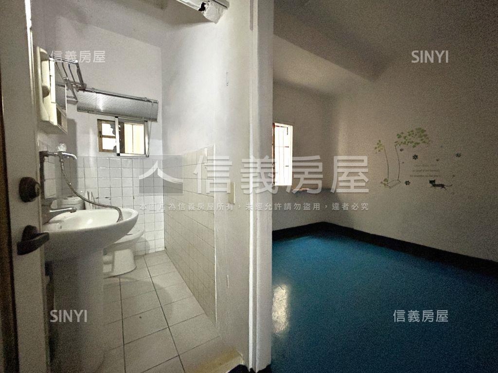 低總價精華商圈收租透天房屋室內格局與周邊環境