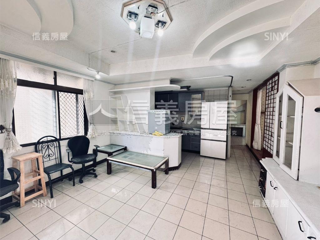 三面採光近１４期捷運美寓房屋室內格局與周邊環境