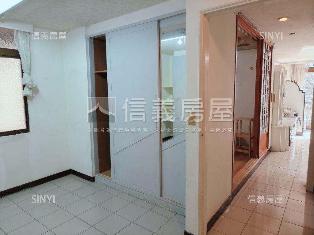 三面採光近１４期捷運美寓房屋室內格局與周邊環境