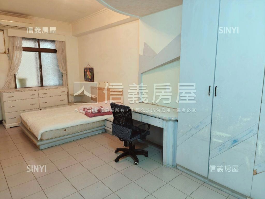 三面採光近１４期捷運美寓房屋室內格局與周邊環境