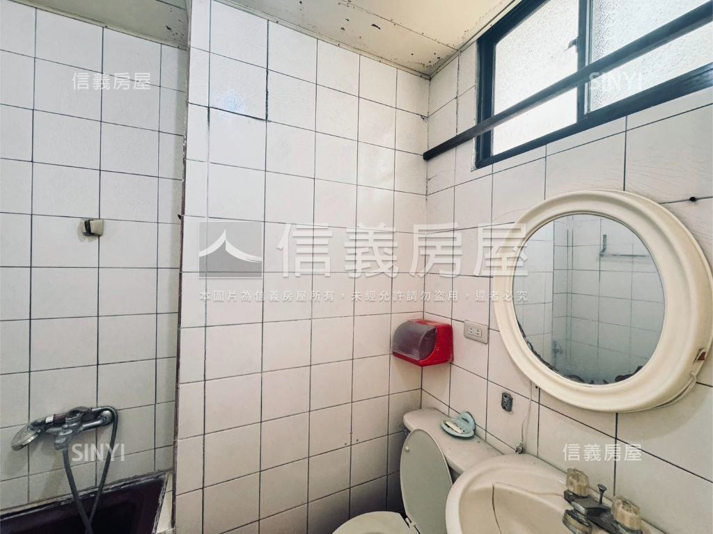 三面採光近１４期捷運美寓房屋室內格局與周邊環境