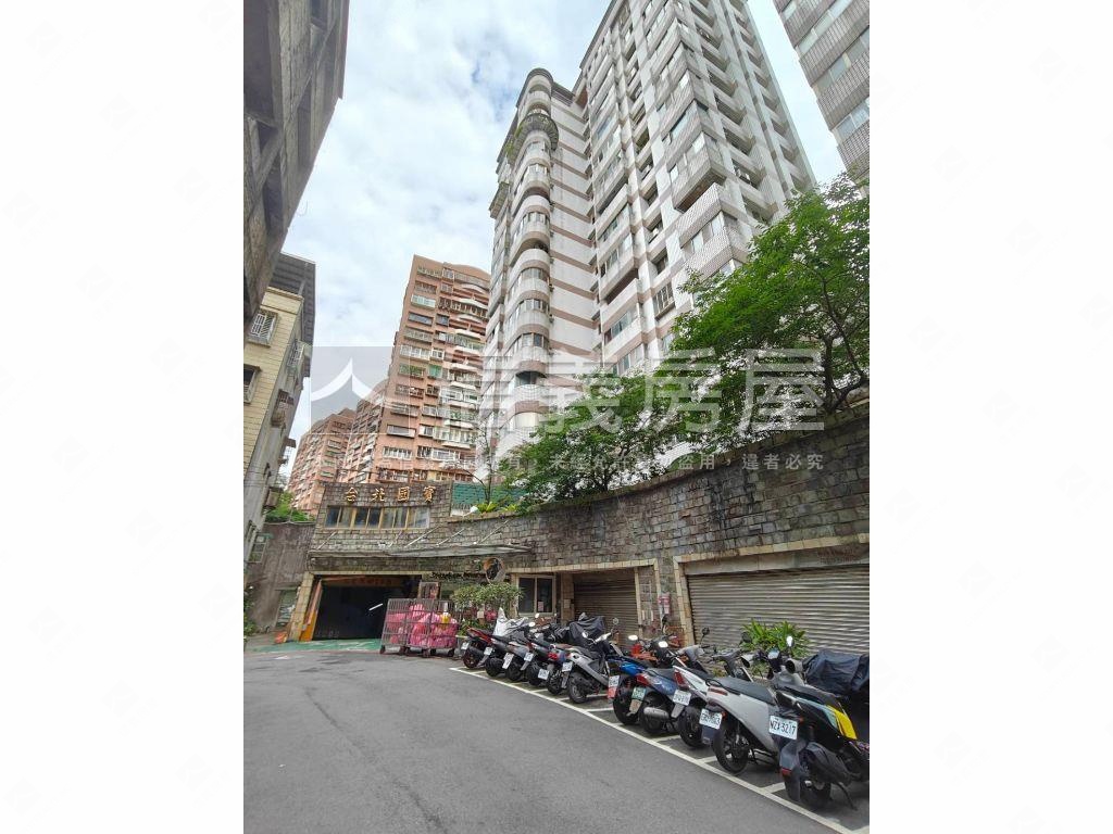 台北國寶收租好屋房屋室內格局與周邊環境