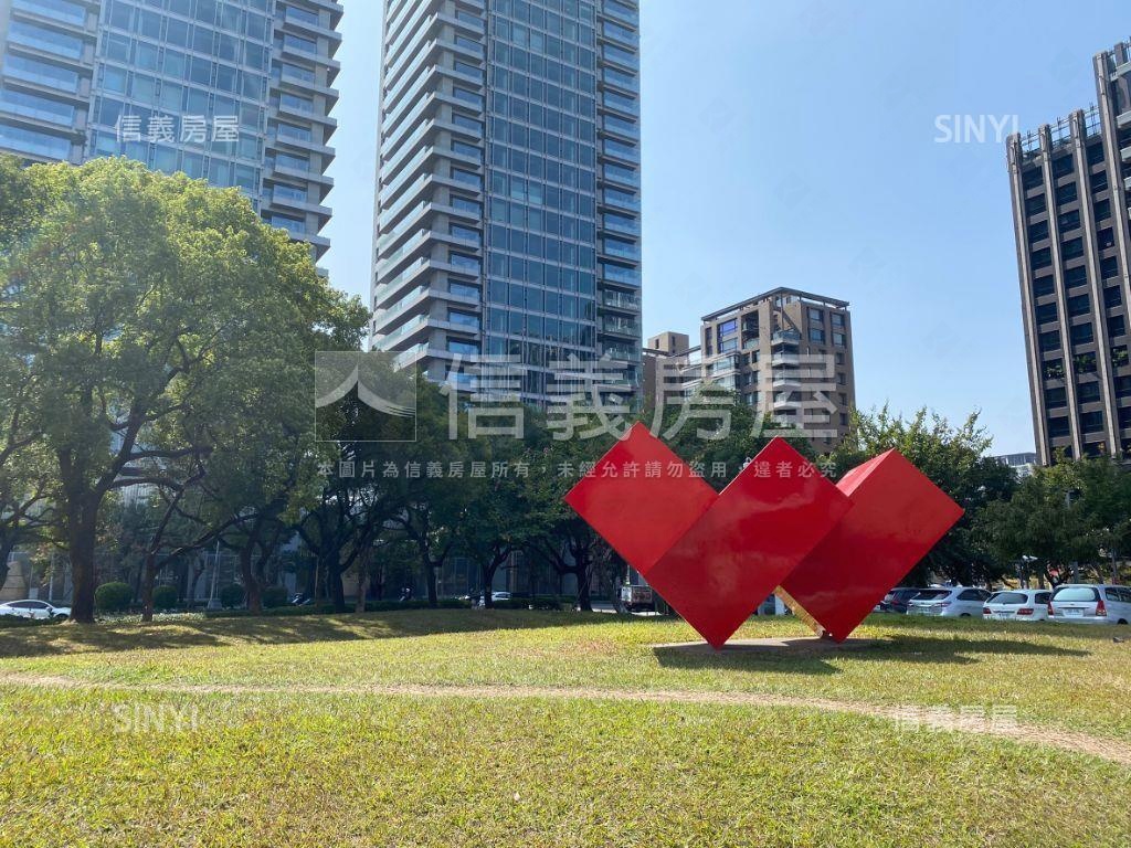 稀有釋出近美術館臨路透天房屋室內格局與周邊環境