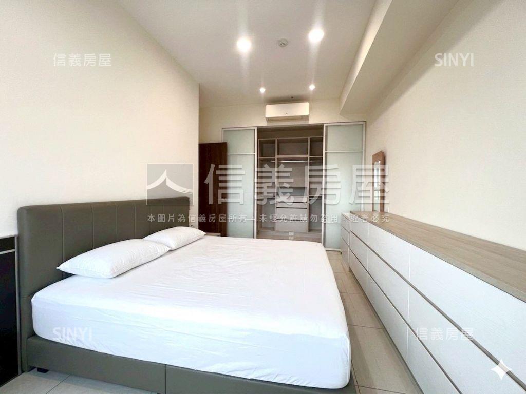 微笑世紀２房平車房屋室內格局與周邊環境