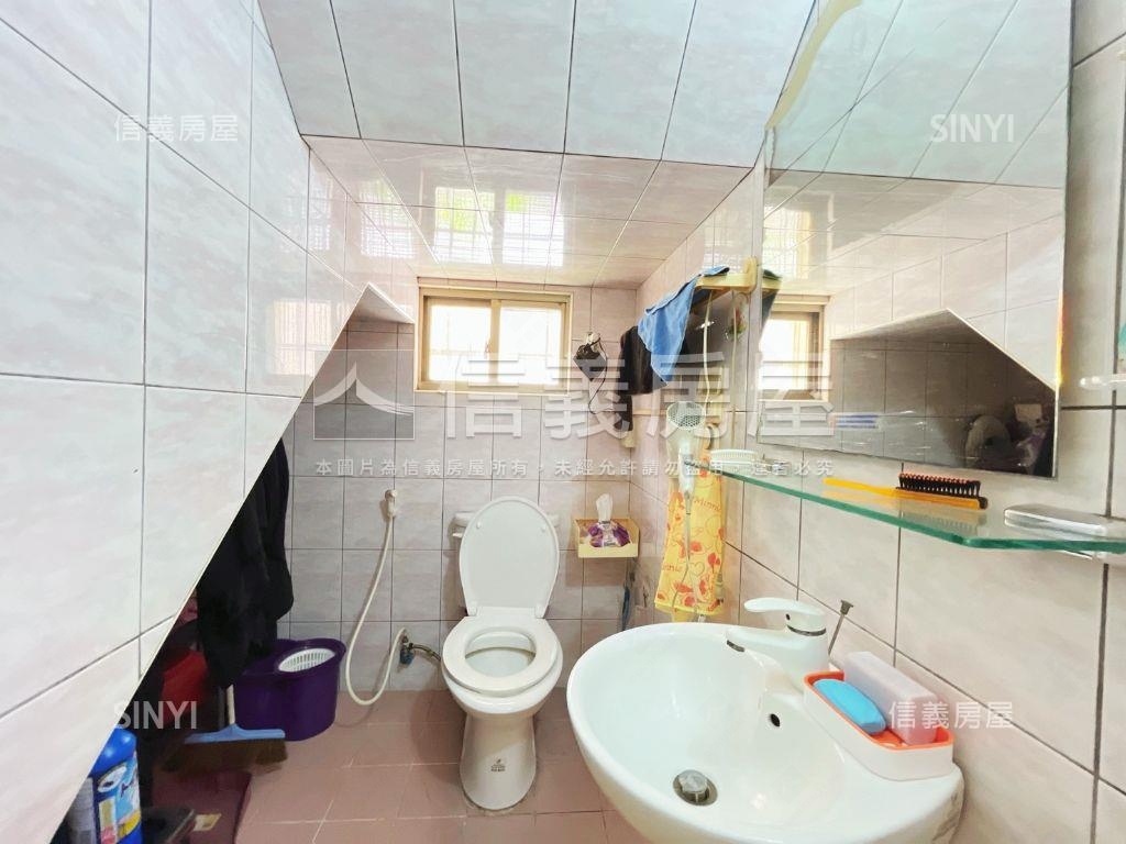 低總邊間屋況佳透天房屋室內格局與周邊環境