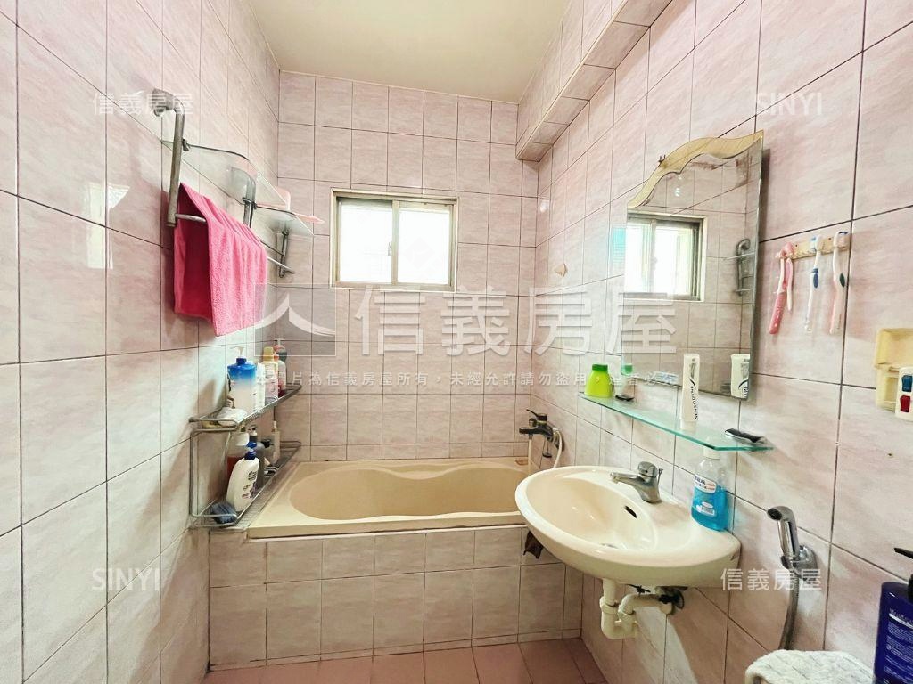 低總邊間屋況佳透天房屋室內格局與周邊環境