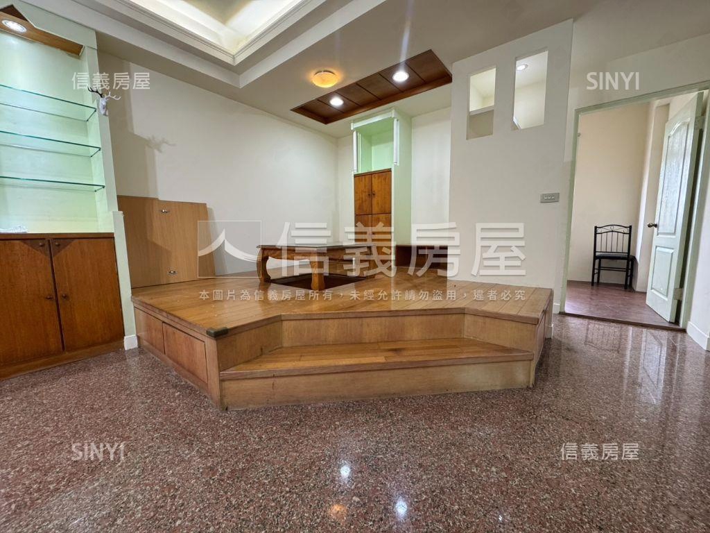 帥近四維國小站裝潢三房房屋室內格局與周邊環境