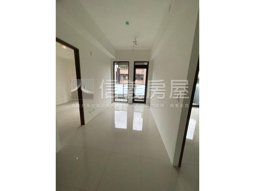 華山公園方正兩房附車位房屋室內格局與周邊環境