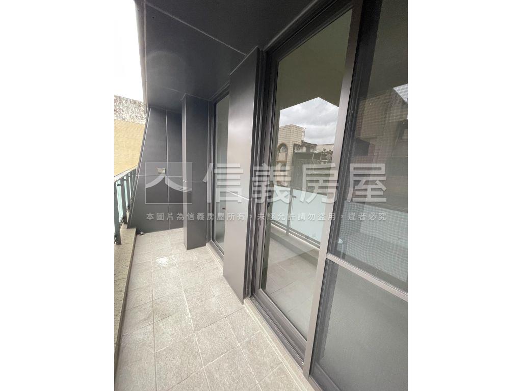 華山公園方正兩房附車位房屋室內格局與周邊環境