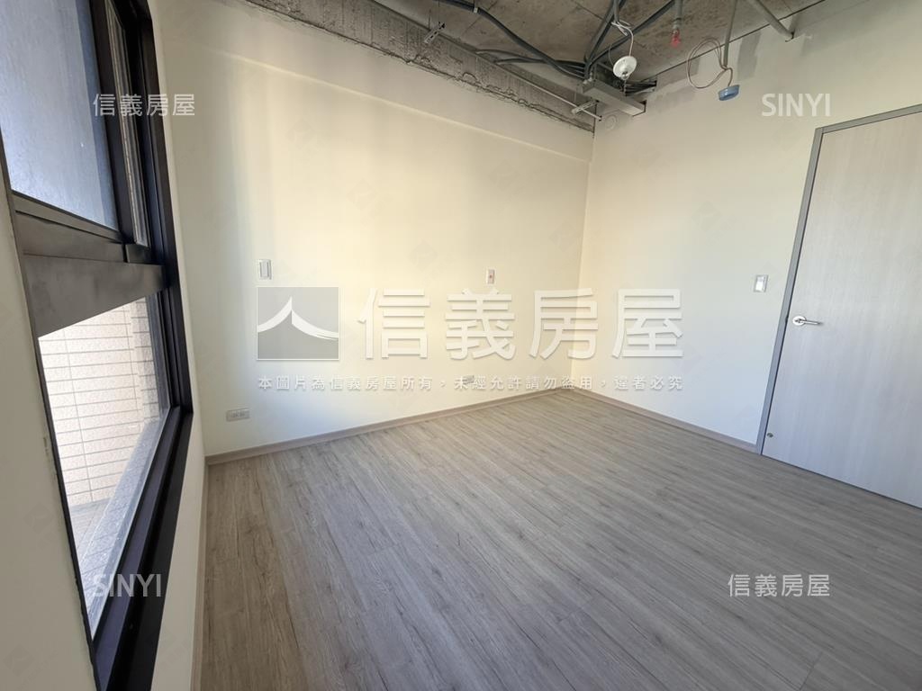 浩瀚森之道面園道三房平車房屋室內格局與周邊環境