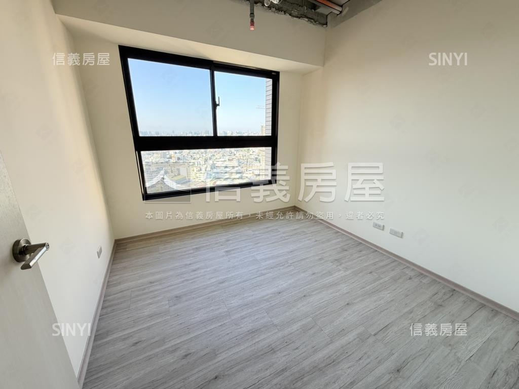 浩瀚森之道面園道三房平車房屋室內格局與周邊環境